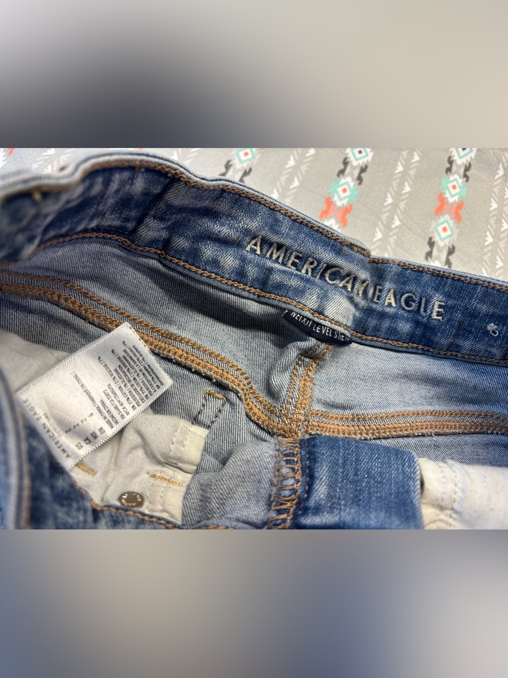 🧩American Eagle Outfitters Distressed Lace Pockets Jean Shorts - Picture 2 of 3